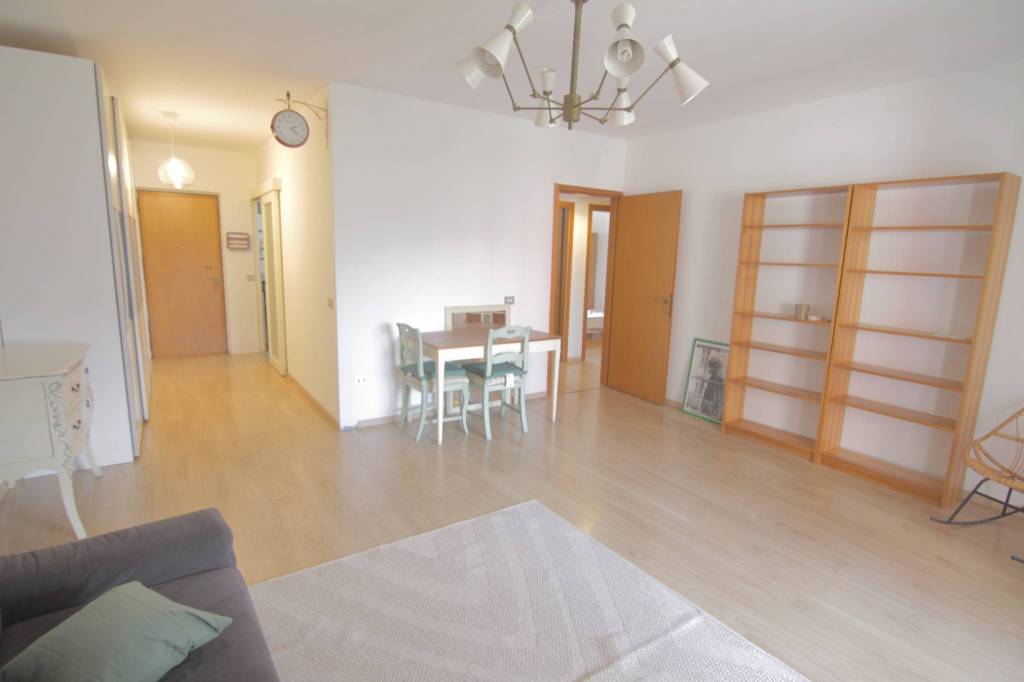 Appartamento in affitto a Milano via Don Primo Mazzolari, 35