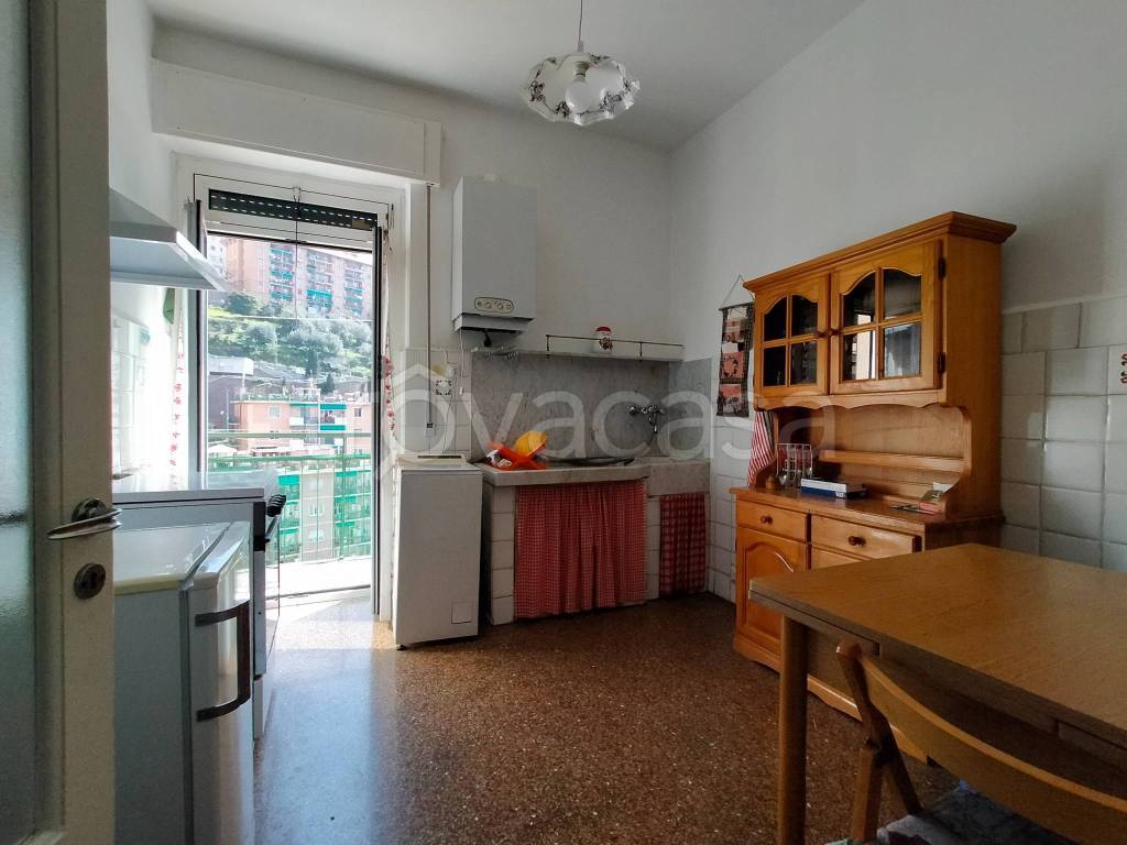 Appartamento in affitto a Genova via Aurelio Robino, 36A