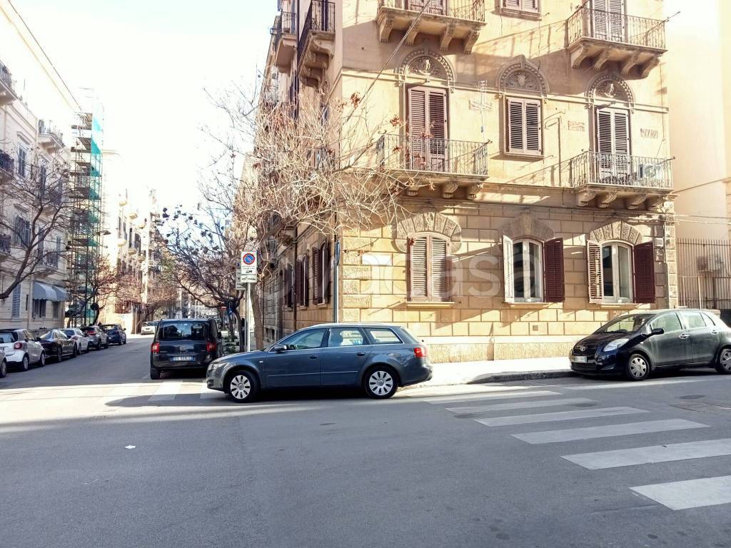 Appartamento in affitto a Palermo via Giorgio Castriota, 6