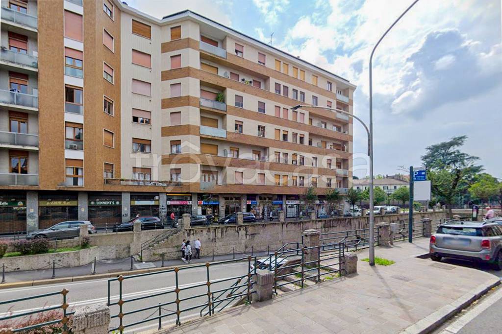 Appartamento in affitto a Saronno via Generale Armando Diaz, 10