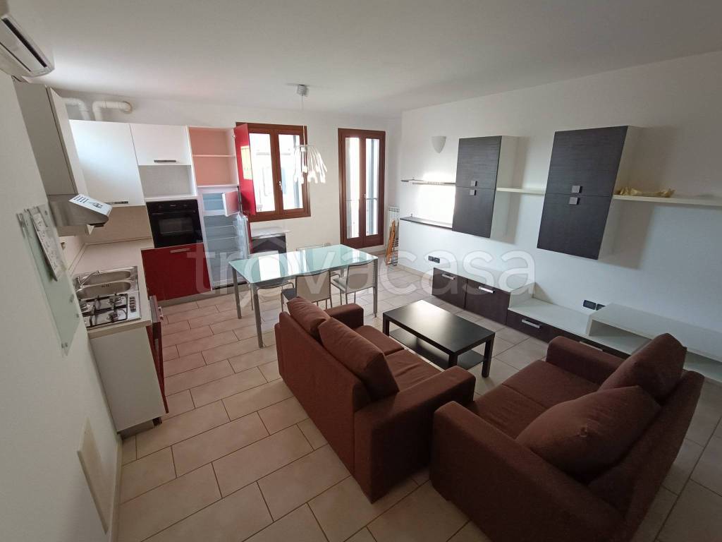 Appartamento in affitto ad Adria via Giosuè Carducci