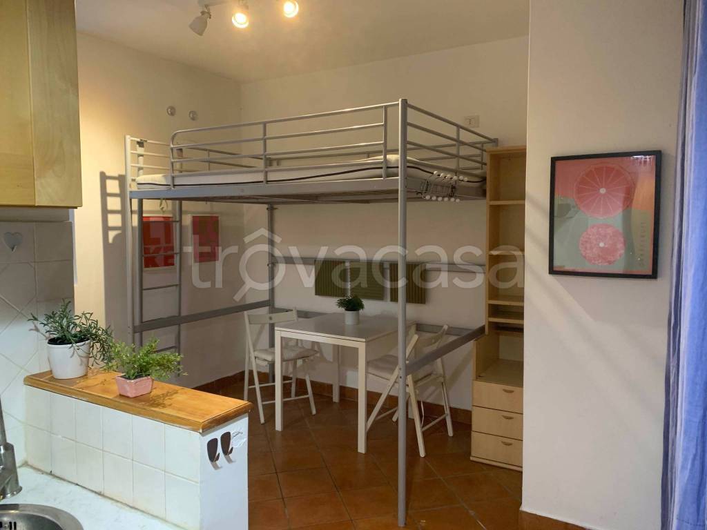 Appartamento in in affitto da privato a Roma via Caltagirone, 15