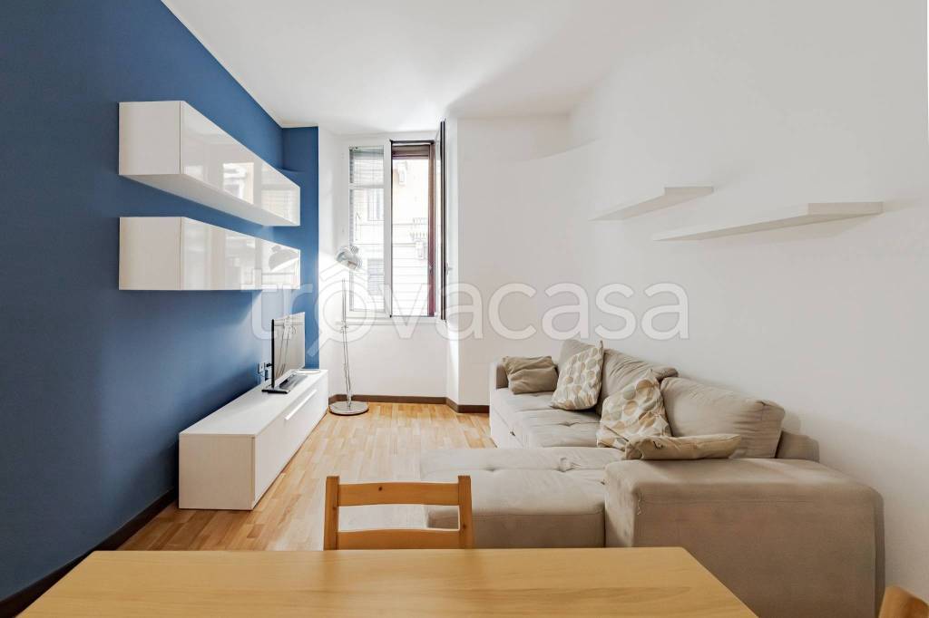 Appartamento in affitto a Milano via Francesco Anzani, 4