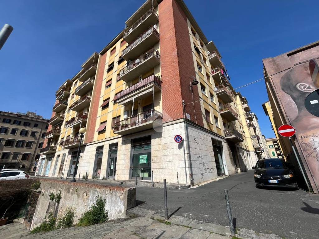 Ufficio in vendita a Livorno scali delle Pietre, 9
