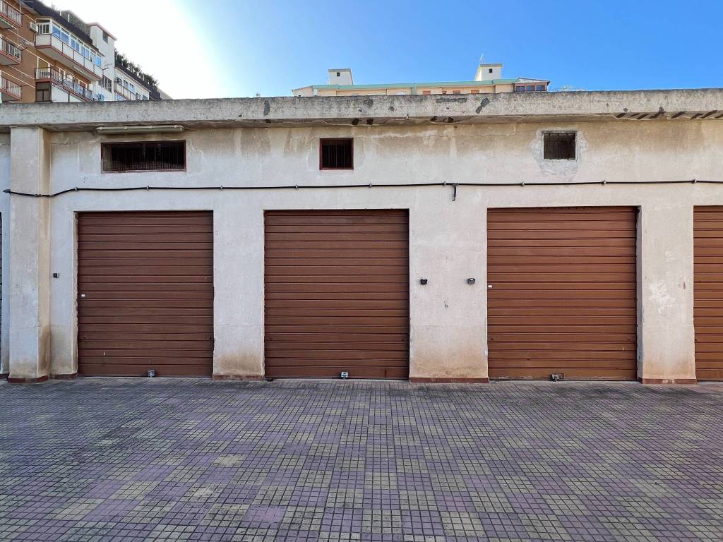 Garage in vendita a Palermo via Giorgio d'Antiochia, 10