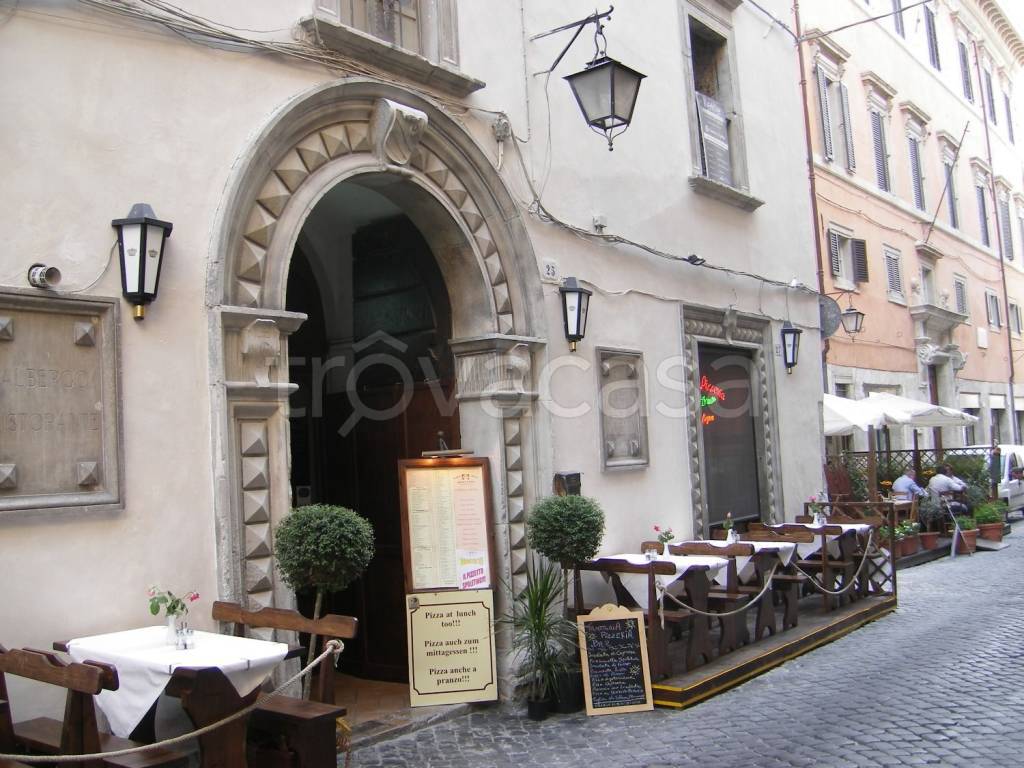 Intero Stabile in vendita a Spoleto via dell'Arco di Druso, 25