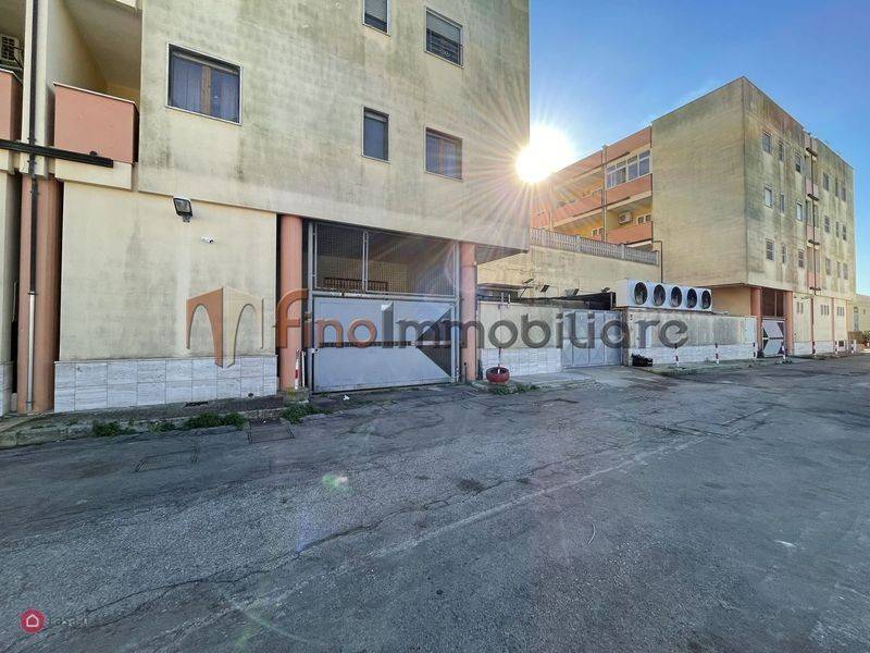 Garage in vendita a San Pietro Vernotico via Lecce 203