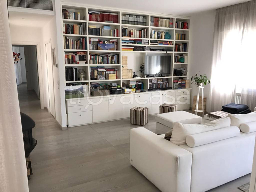 Appartamento in vendita a Treviso viale Cesare Battisti