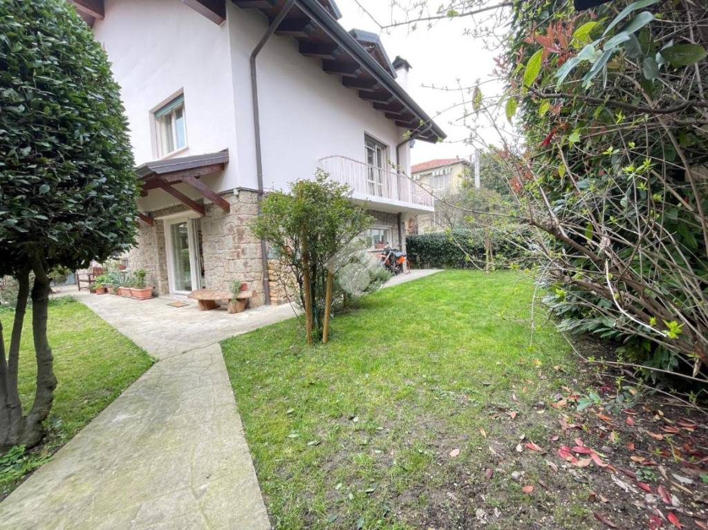Villa in vendita a Padova via Franco Sabatucci, 24