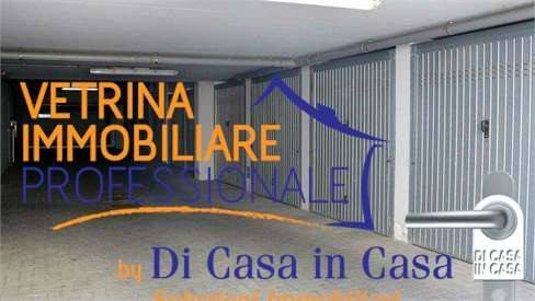 Garage in vendita a Trieste viale d'Annunzio