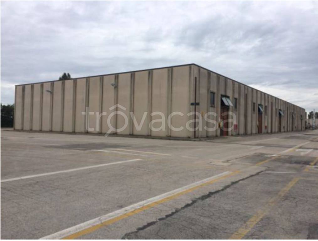 Capannone Industriale in vendita ad Aprilia strada Regionale n. 207 Via Nettunense km. 23,400,207