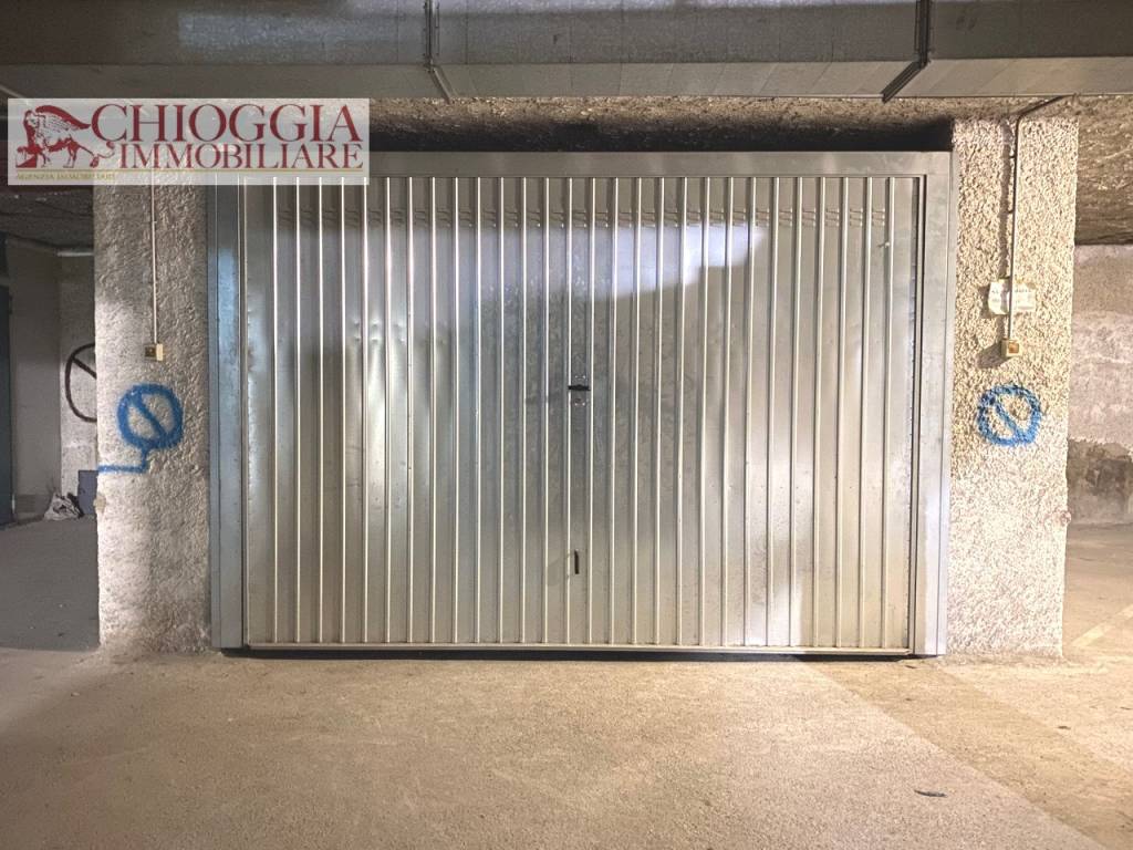 Garage in vendita a Chioggia viale Mediterraneo