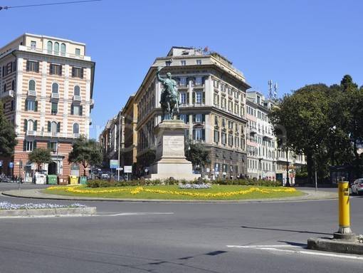Negozio in vendita a Genova piazza Corvetto