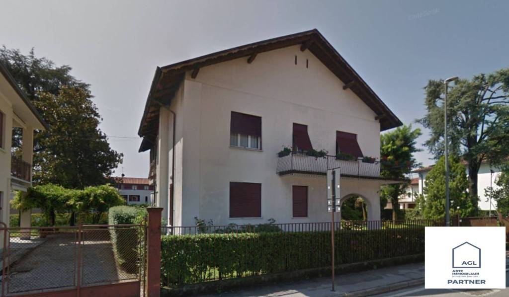 Villa all'asta a Castelfranco Veneto via Vicenza, 47