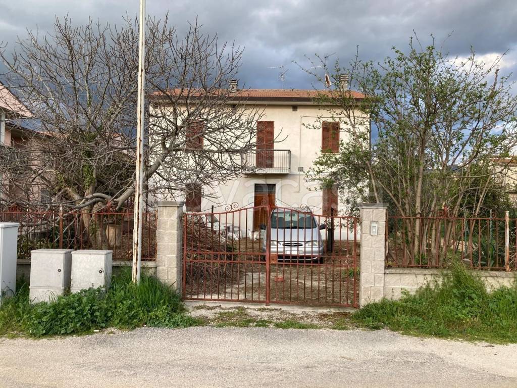 Casa Indipendente in in vendita da privato a Spello via Lago Trasimeno, 5