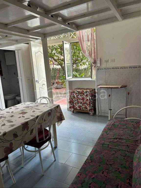 Appartamento in in affitto da privato a Napoli via Emilio Scaglione, 230
