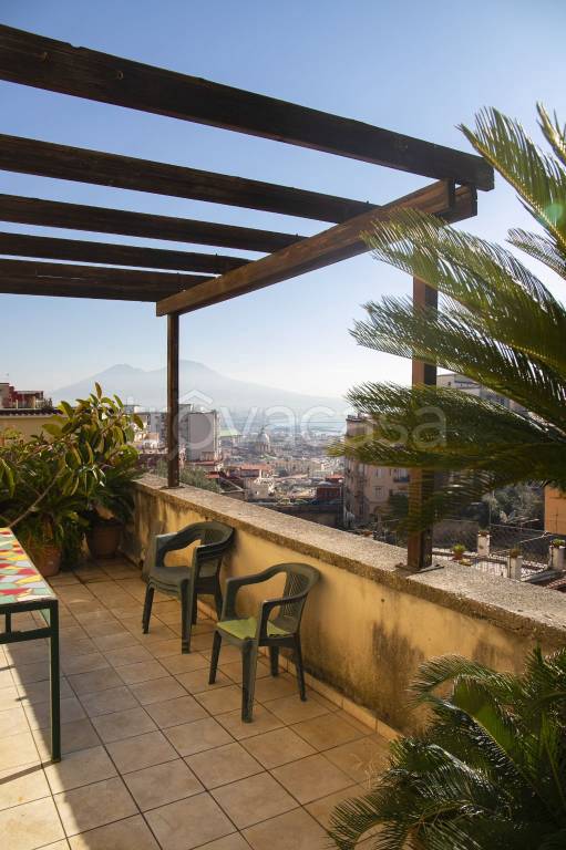 Appartamento in in affitto da privato a Napoli via Girolamo Santacroce, 15