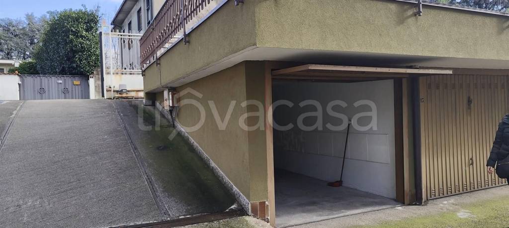 Garage in vendita a Cerro Maggiore gorizia, 2