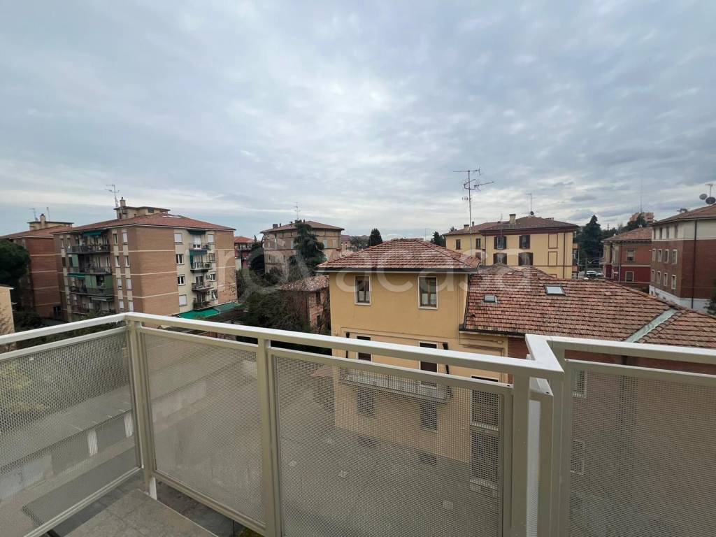 Appartamento in in affitto da privato a Bologna via delle Fragole, 15