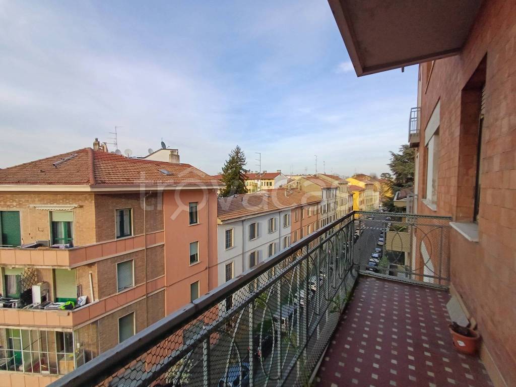 Appartamento in affitto a Parma viale Gorizia, 18