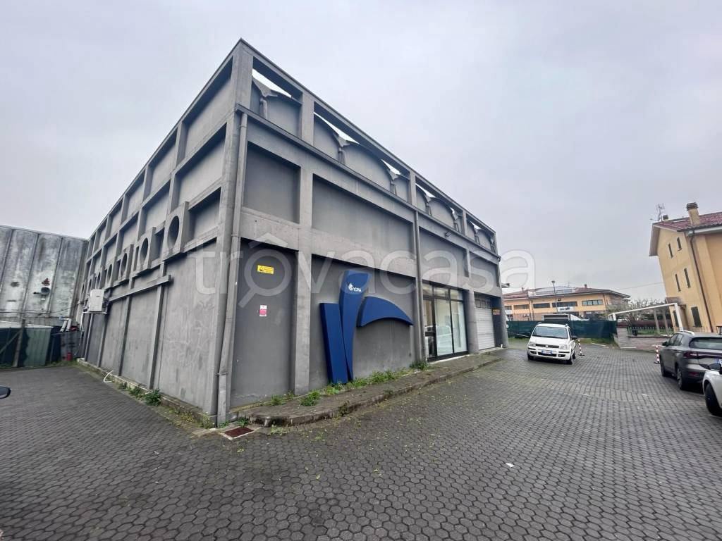 Capannone Industriale in vendita a San Miniato via Gino Toniolo, 23