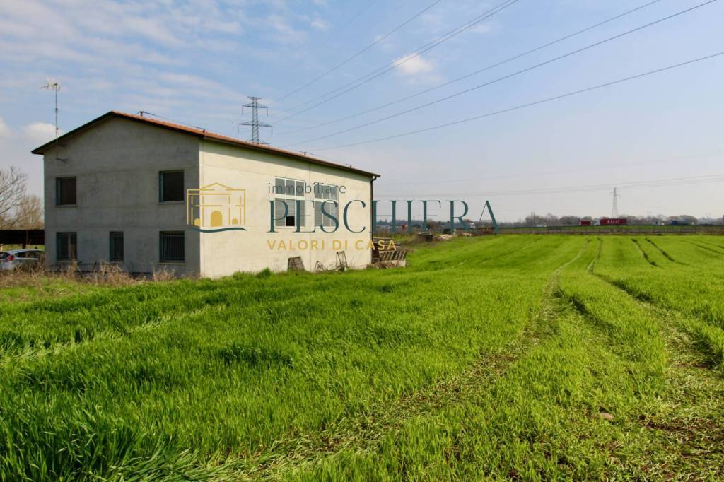 Terreno Agricolo in vendita a Castelnuovo del Garda via Albara, 2 b