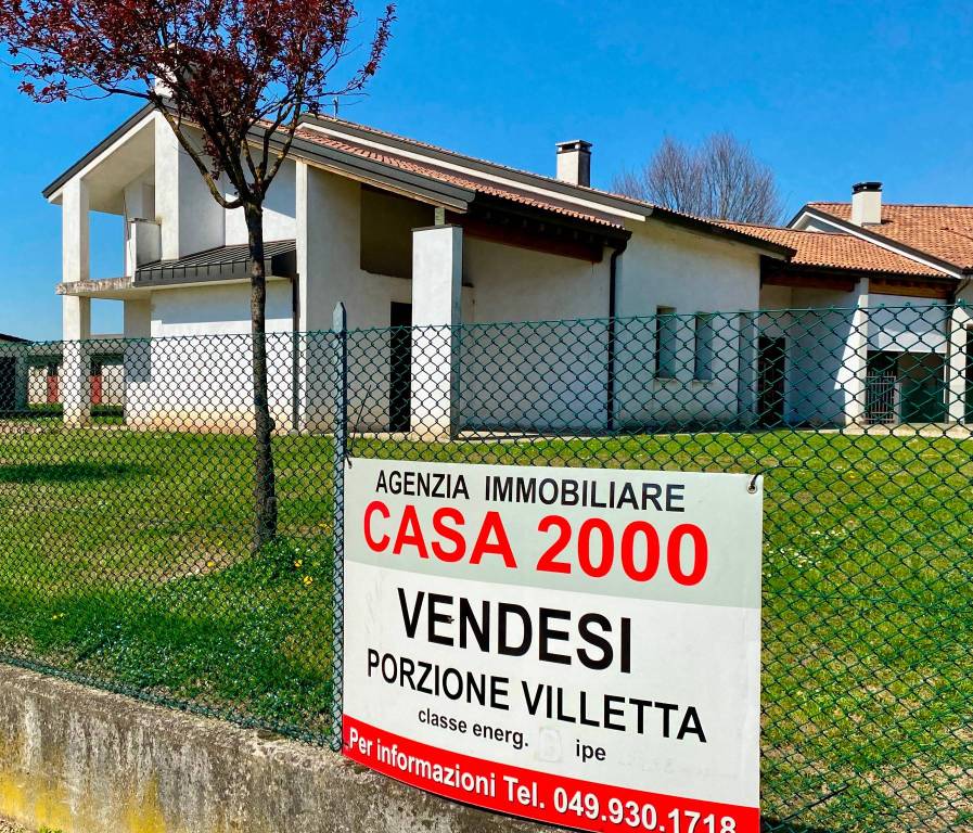 Villa Bifamiliare in vendita a Loreggia via Ronchi