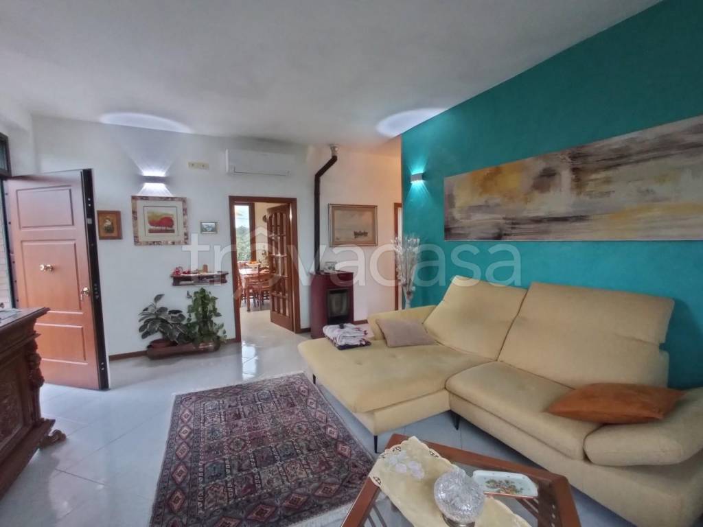 Appartamento in vendita a Castelnuovo Berardenga strada Provinciale