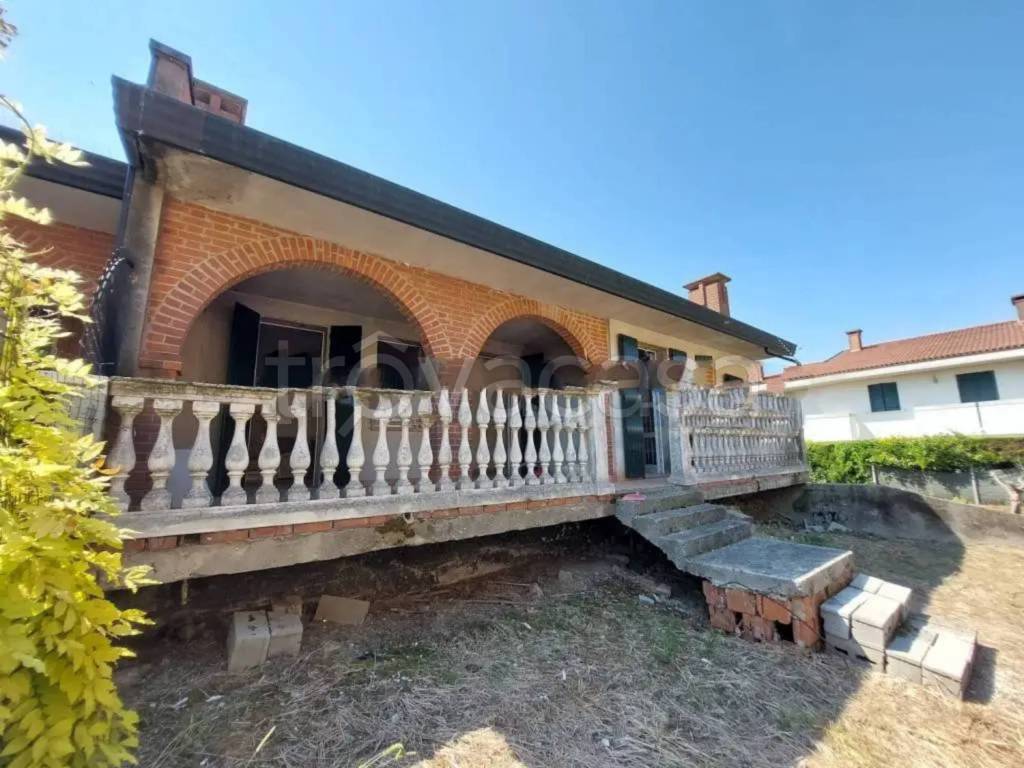 Casa Indipendente in vendita a Terrassa Padovana via Don l. Maran