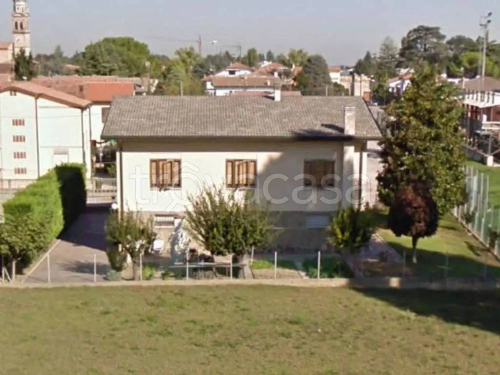Villa in vendita a Crespino via Don Luigi Sturzo