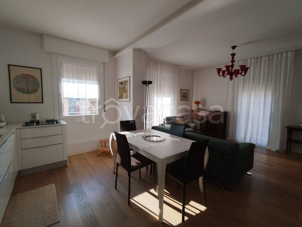 Appartamento in vendita a Treviso via Tommaso Salsa
