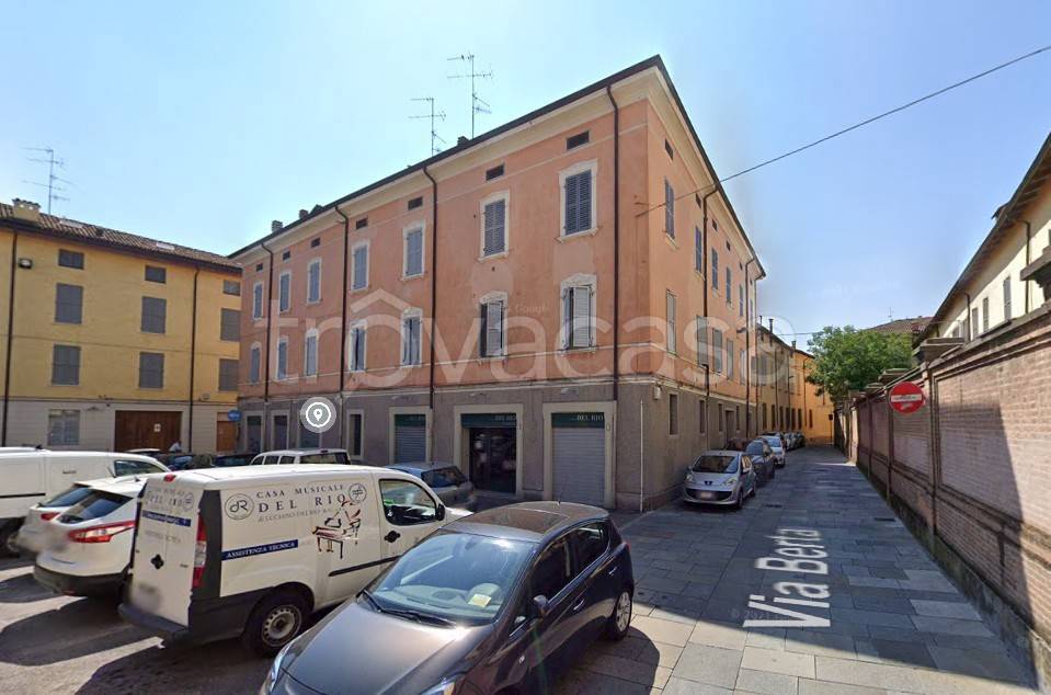 Appartamento in affitto a Reggio nell'Emilia piazza Andrea Costa