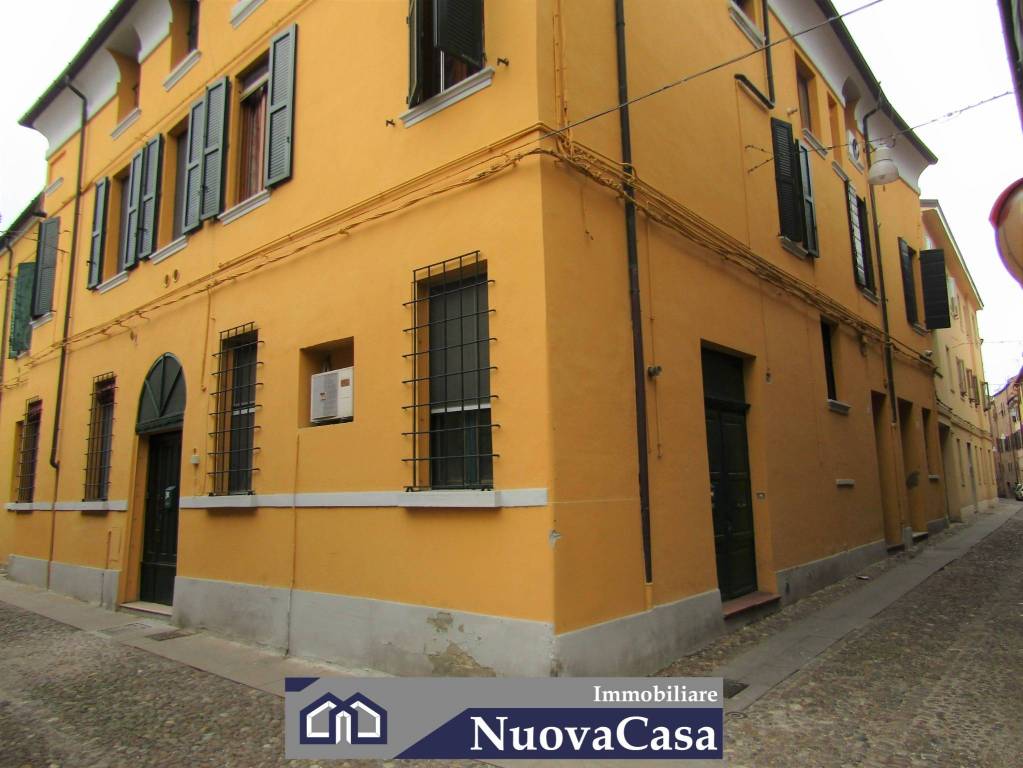 Appartamento in affitto a Ferrara via Centoversuri, 46