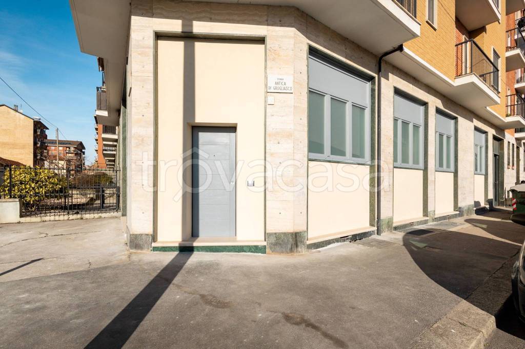 Ufficio in vendita a Torino via La Thuile, 81