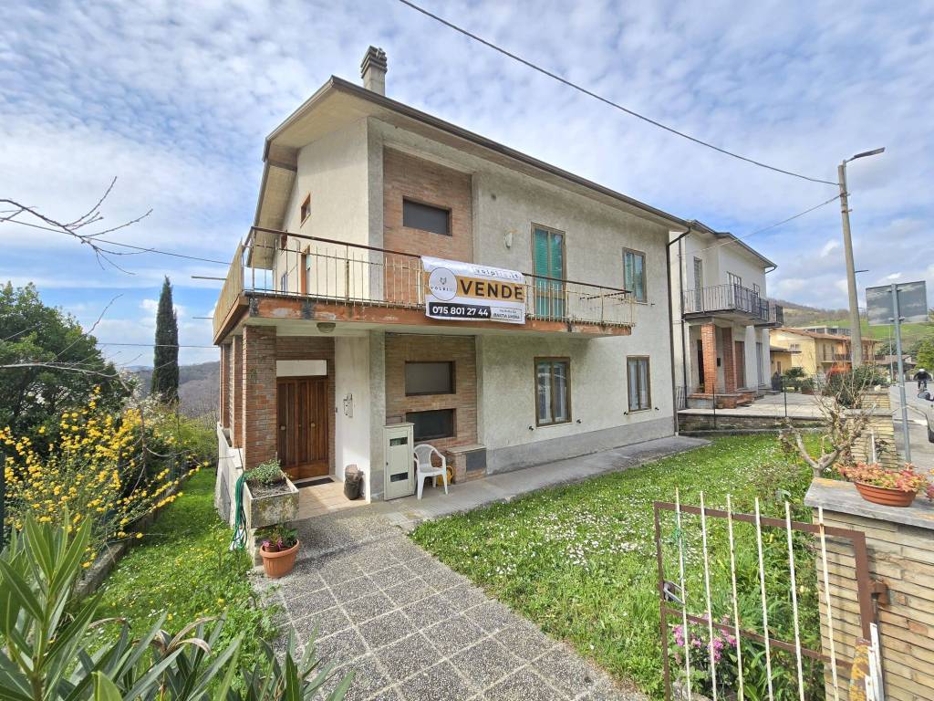 Villa in vendita a Valfabbrica via Risorgimento, 28