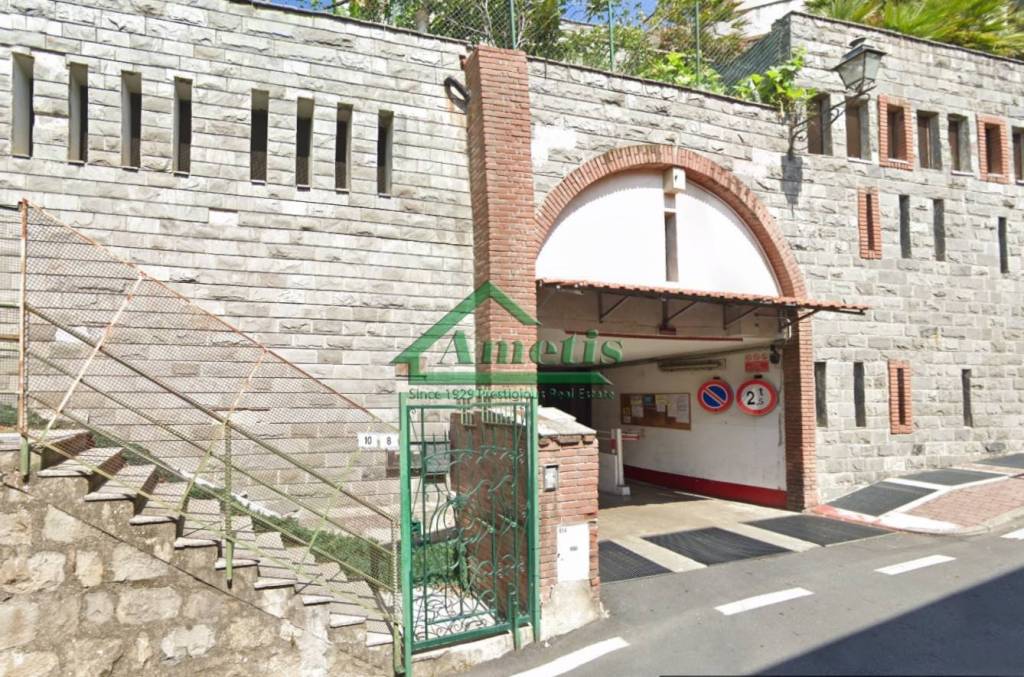 Garage in vendita a Sanremo via Rocca, 6