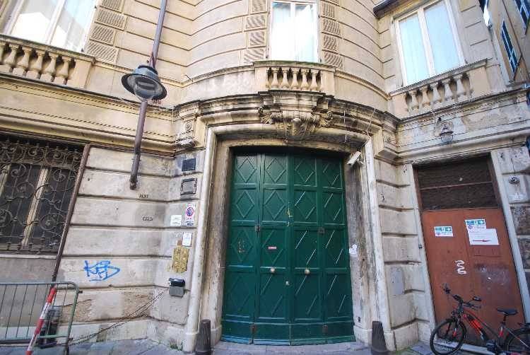 Ufficio in vendita a Genova vico di Sant'Antonio