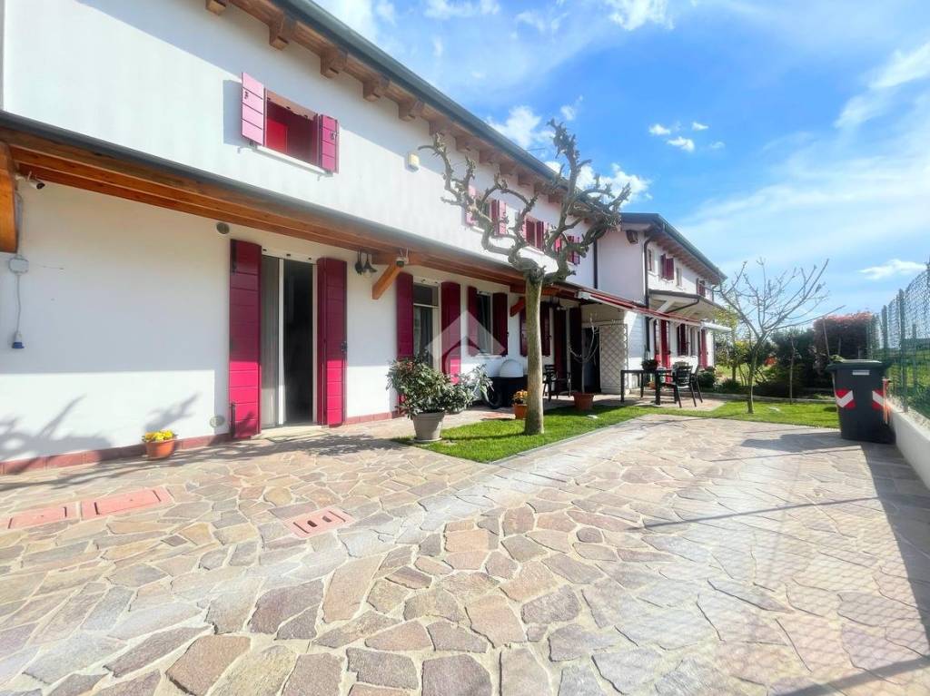 Villa Bifamiliare in vendita ad Albignasego via risorgimento, 15