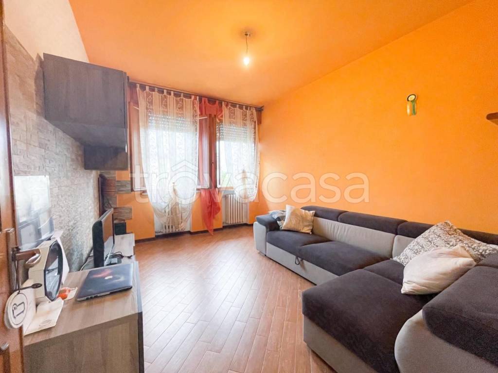 Appartamento in vendita a Castelmassa via Carlo Pisacane