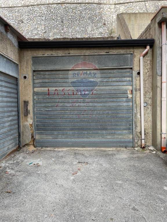 Garage in vendita a Favara via Pier Santi Mattarella, 112