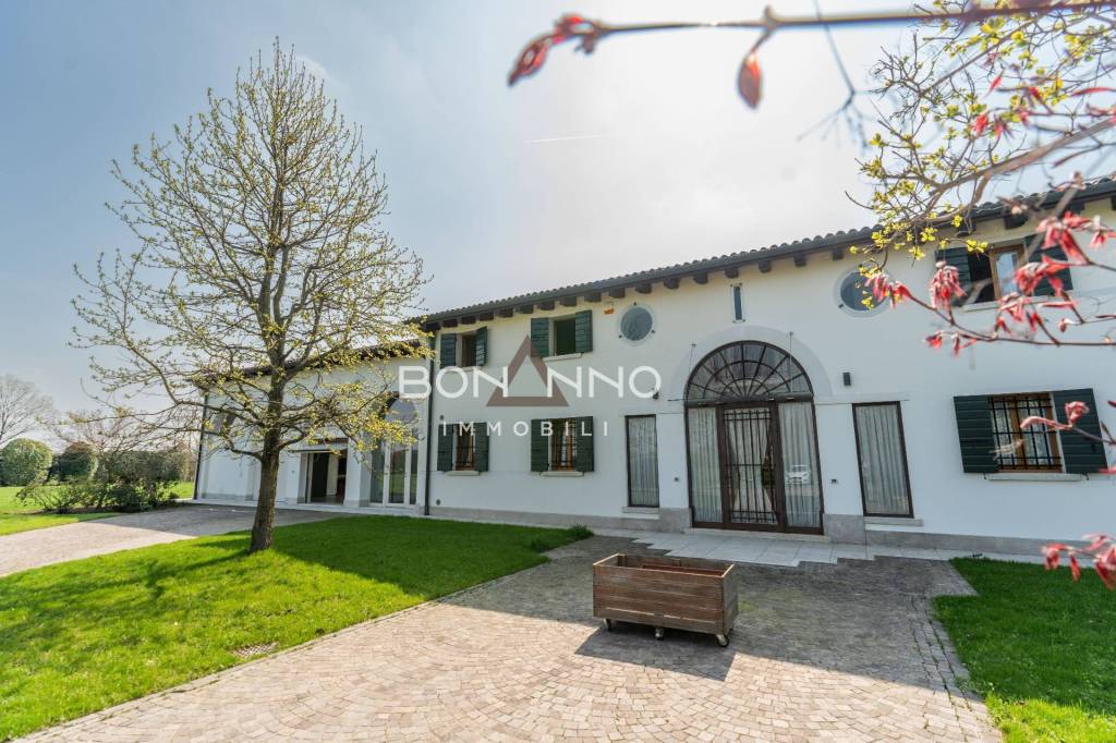 Villa in vendita a Quinto di Treviso via San Vitale