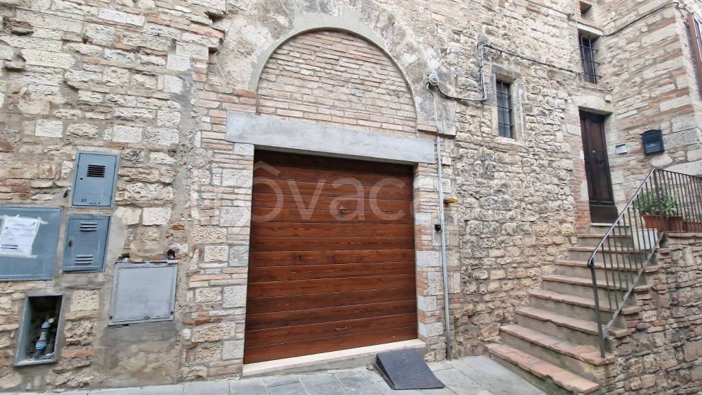 Garage in vendita a Todi via di Santa Prassede, 53