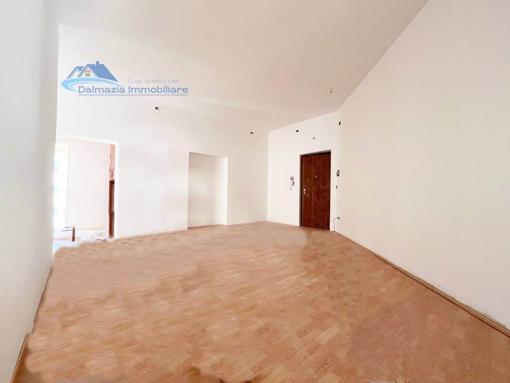 Appartamento in vendita a Terni via Francesco Baracca