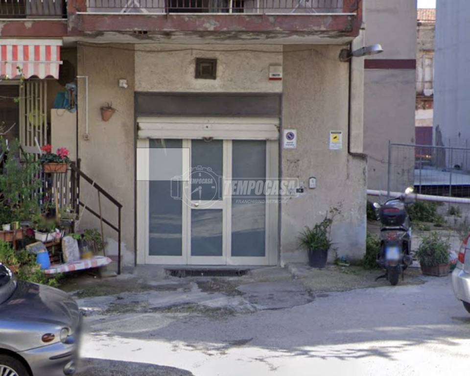 Magazzino in vendita a Casalnuovo di Napoli via Armando Virnicchi