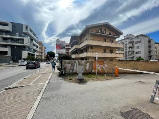 Posto auto in affitto a pescara via bardet, 46