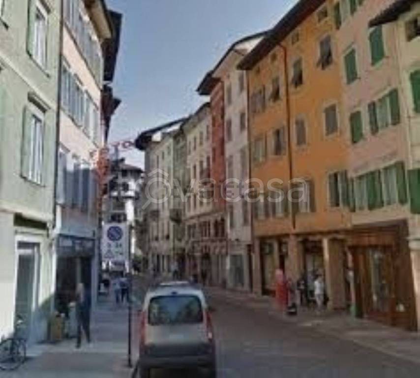 Negozio in vendita a Trento area Residenziale Trento Quartiere Centro Storico