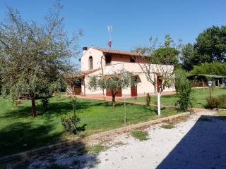 Villa in vendita a castelfiorentino via sanminiatese, 60