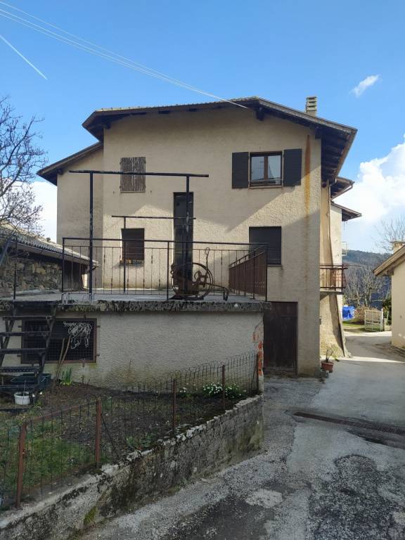 Villa a Schiera in vendita ad Altopiano della Vigolana frisanchi