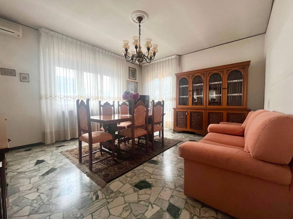 Appartamento in vendita a Ponte San Nicolò via Guglielmo Marconi, 112
