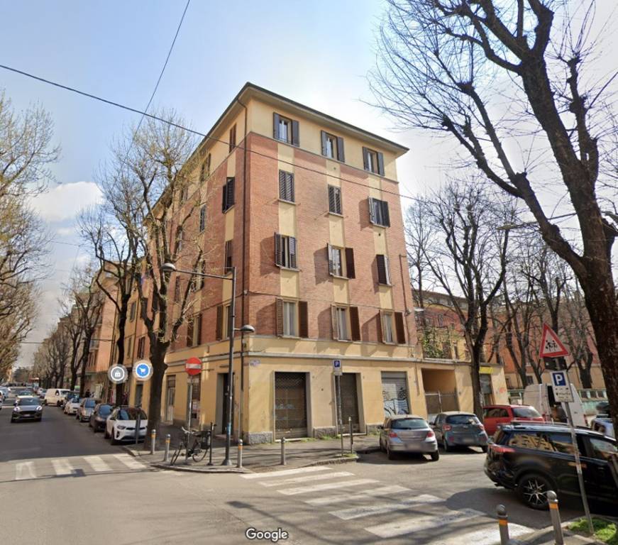 Appartamento in affitto a Bologna via Alessandro Tiarini, 6